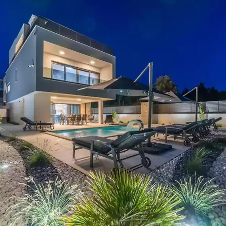 Seaview 032 With Heated Pool Villa