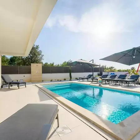 Villa Seaview 032 With Heated Pool *